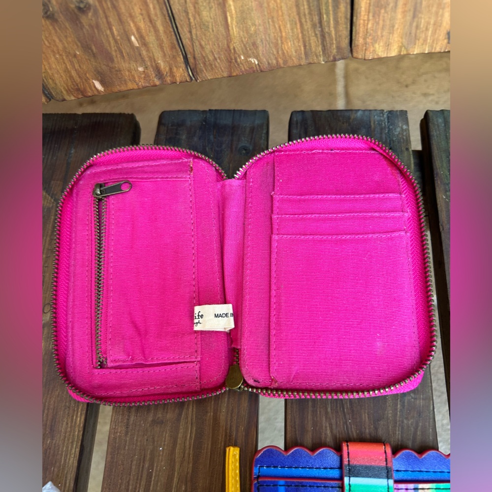 6 Colorful Assorted Bags and Pouches/ Lot - Picture 11 of 14